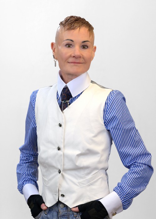 Dundas Staff Profiles HighRes Susan 1