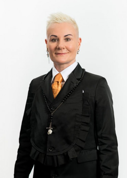 Dundas Staff Profiles Susan1